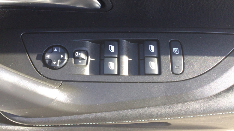 Peugeot 2008 1.2 PureTech 130 Allure 5dr EAT8 Petrol Estate